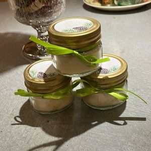 Cinnamon and clove candles